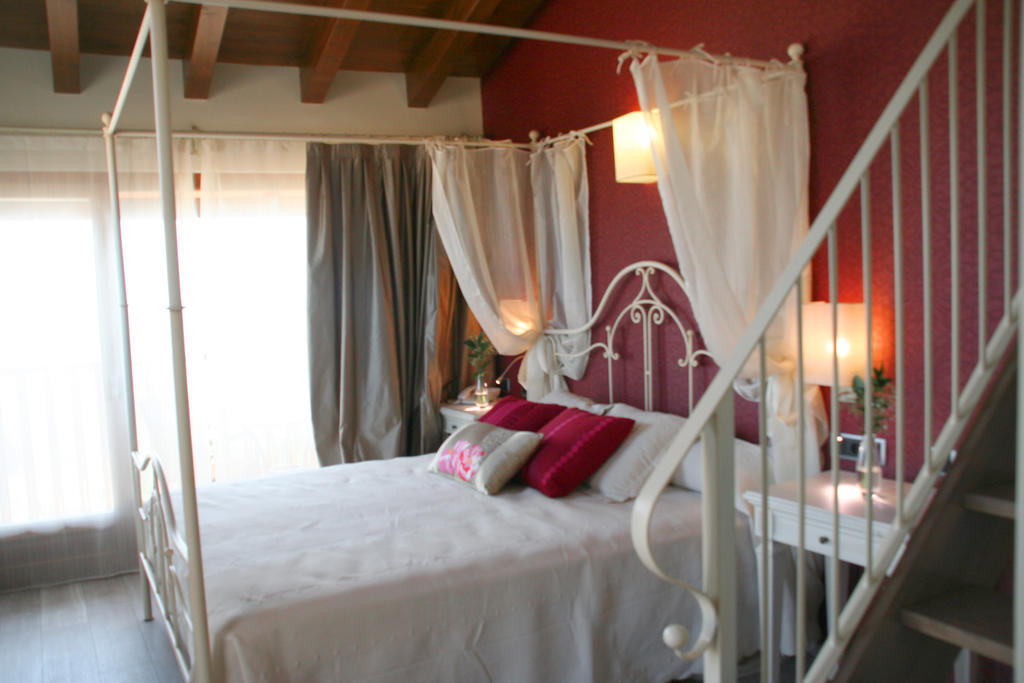 Hotel Castillo De Alquézar Zimmer foto